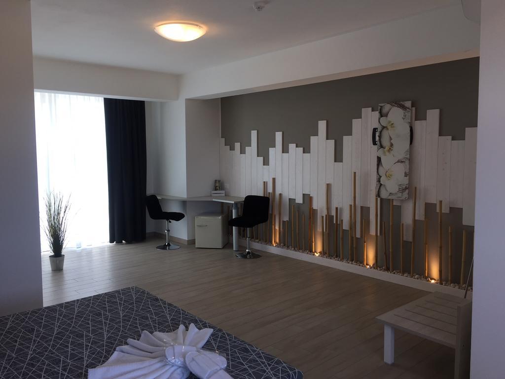 Hotel Letizia Follonica Exteriör bild